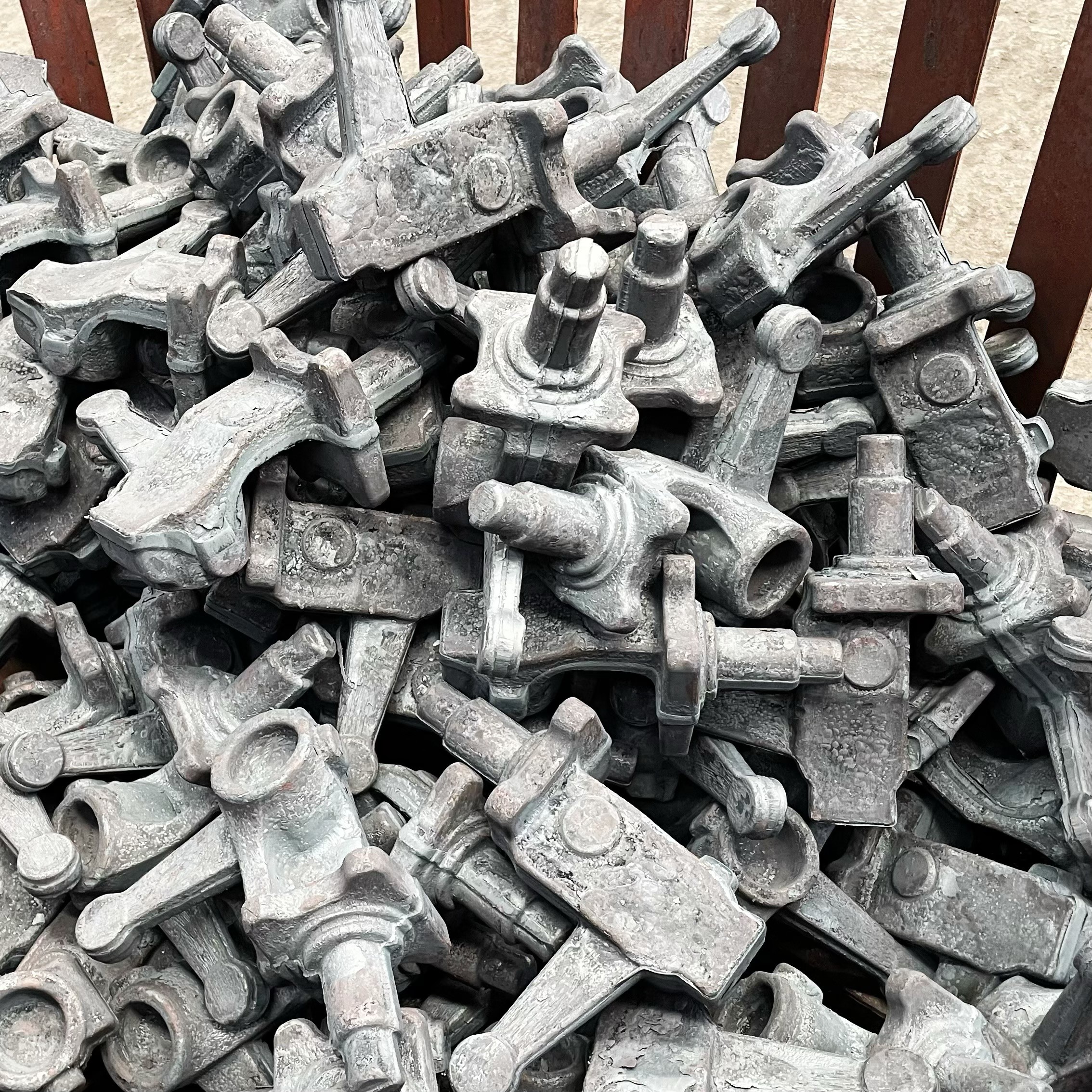 High-Performance Forged Carbon Alloy Steel Roller Shafts – Industrial-Grade Custom Spindles
