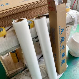 China Matte And Glossy PVC Matte Cold Laminate Film Multiple Specifications on sale