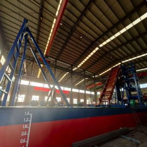 Chain Bucket Dredger Machine 120-150m³/h Capacity 15m Depth