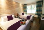 Indonesia hotel manufactuer guestroom leather bed with Chaise sofa and wood wall