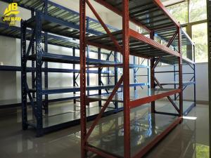 China Durable Heavy Duty Warehouse Steel Racks With Automatic Butterfly Punching Holes factory