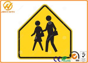 China Yellow Reflective School Pedestrian Crossing Sign with Aluminum Plate Material factory