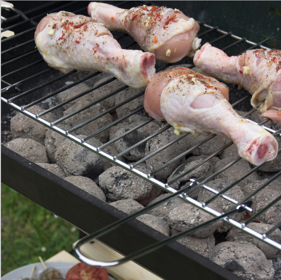 Outdoor barbecue speed burning charcoal; family camping new 1KG flammable charcoal; paper bag barbecue carbon；