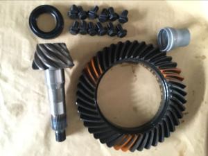 China Differential Toyota Ring And Pinion Gears , Crown Wheel And Pinion Gear 20CrMnTi Material factory
