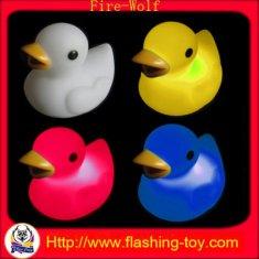 China LED Bath Duck Toy Manufacturer. Flashing PVC Duck Toy,Toy Bath PVC duck factory