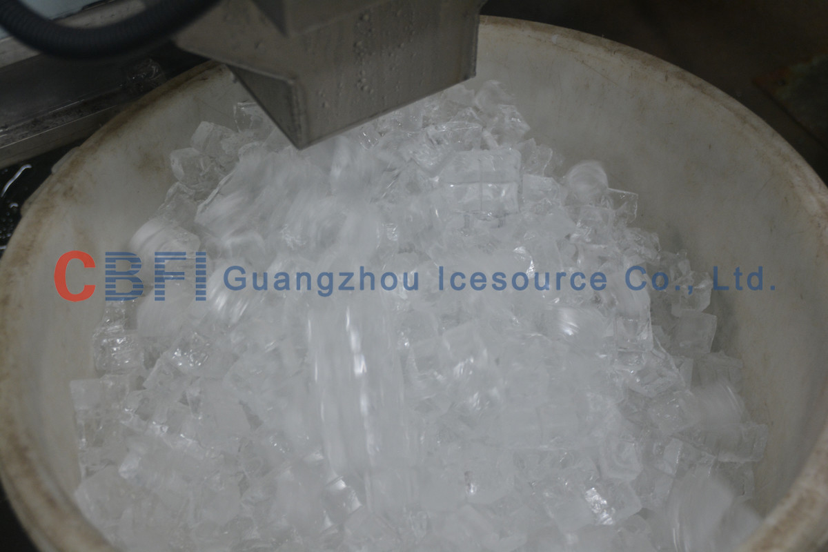 R507 Refrigerant Crystal Cube Ice Making Machine 1 ton / 3 ton