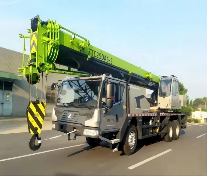 Zoomlion ZTC250V562-1 25 Ton 25 Tons Mobile Truck Crane