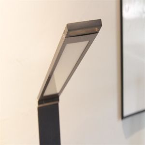 China high quality new designed metal LED desk lamp with CRI 3000k&amp;4000k adjustable factory