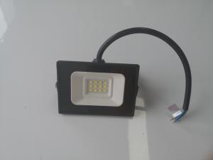 China 25000H 850lm IP65 LED Flood Light Tempered Glass Driveway factory