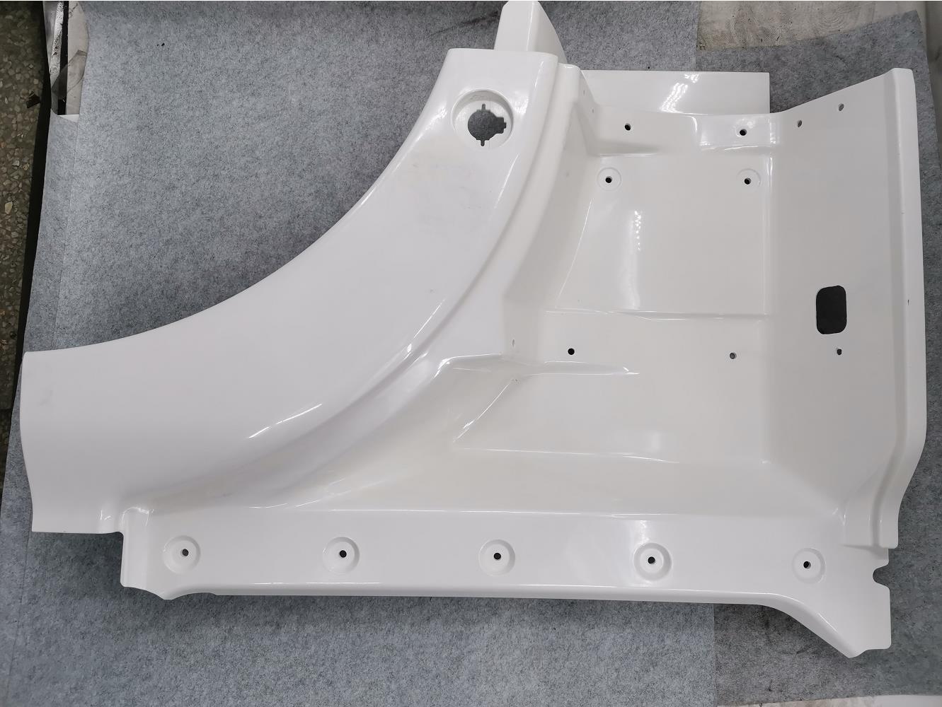 Steel Intermediate Coating Left Front Fender for SINOTRUK HOWO SITRAK Cab C7H G7H Truck Parts and ISO9001 2008 Certified
