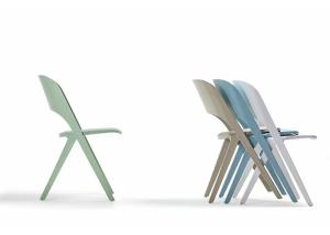 China Stackable Coloured Plastic Dining Chairs factory