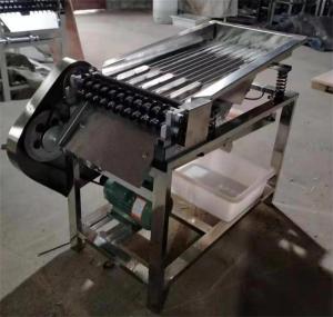 China pea sheller, pea pod removing machine, green soybean shelling machine factory