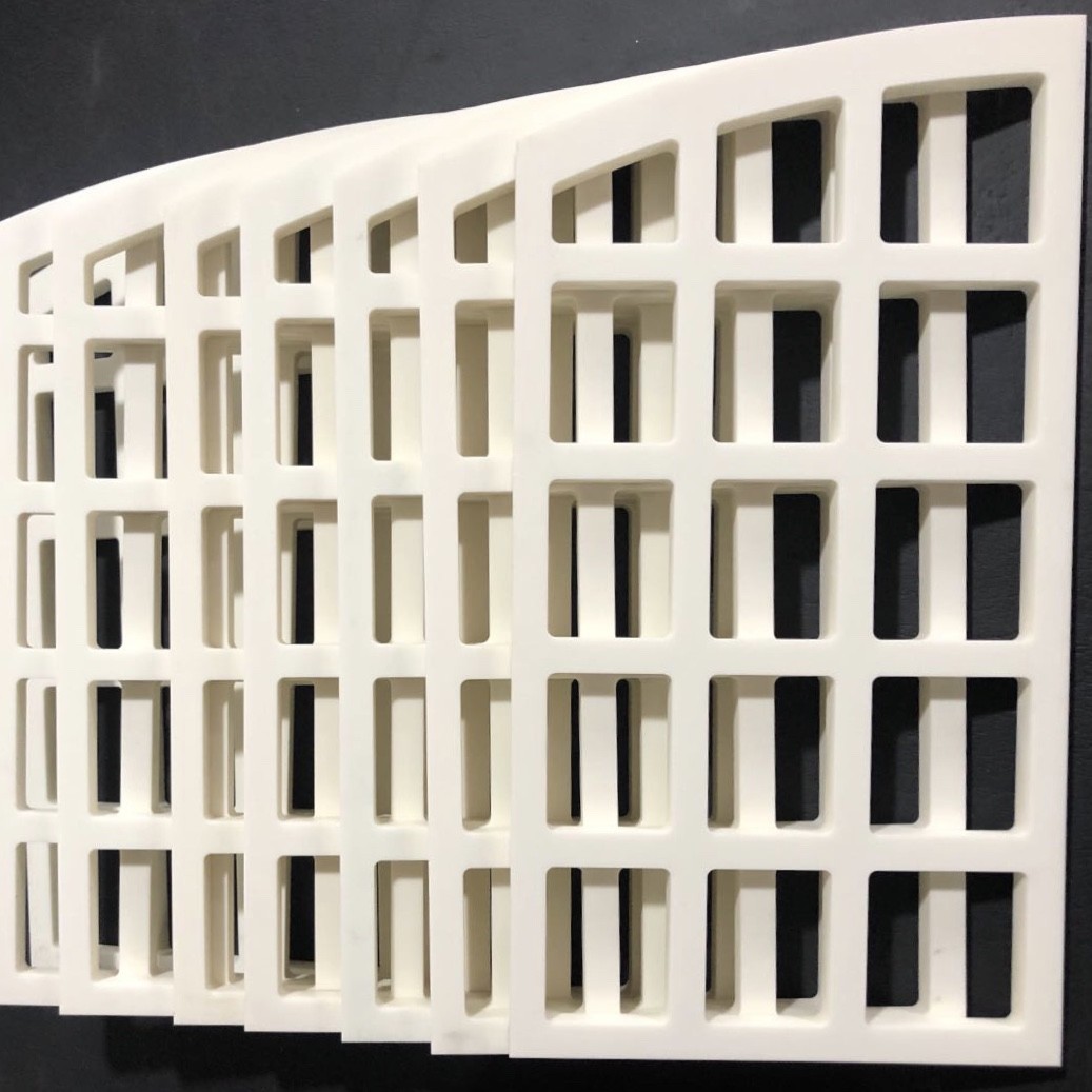 Carved Aluminum Oxide Ceramic Plate Hollow Out High Purity Alumina Bearing Plate 1700c