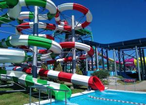 China ODM Guangdong Dapeng Amusement Technology Co Ltd Park Pool Games Ride Kid Playground Fiberglass Water Slide factory