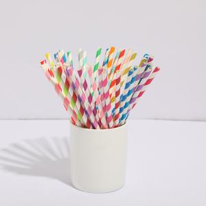 China 20cm Colorful Biodegradable Paper Drinking Straws For Cocktail Christmas Party factory
