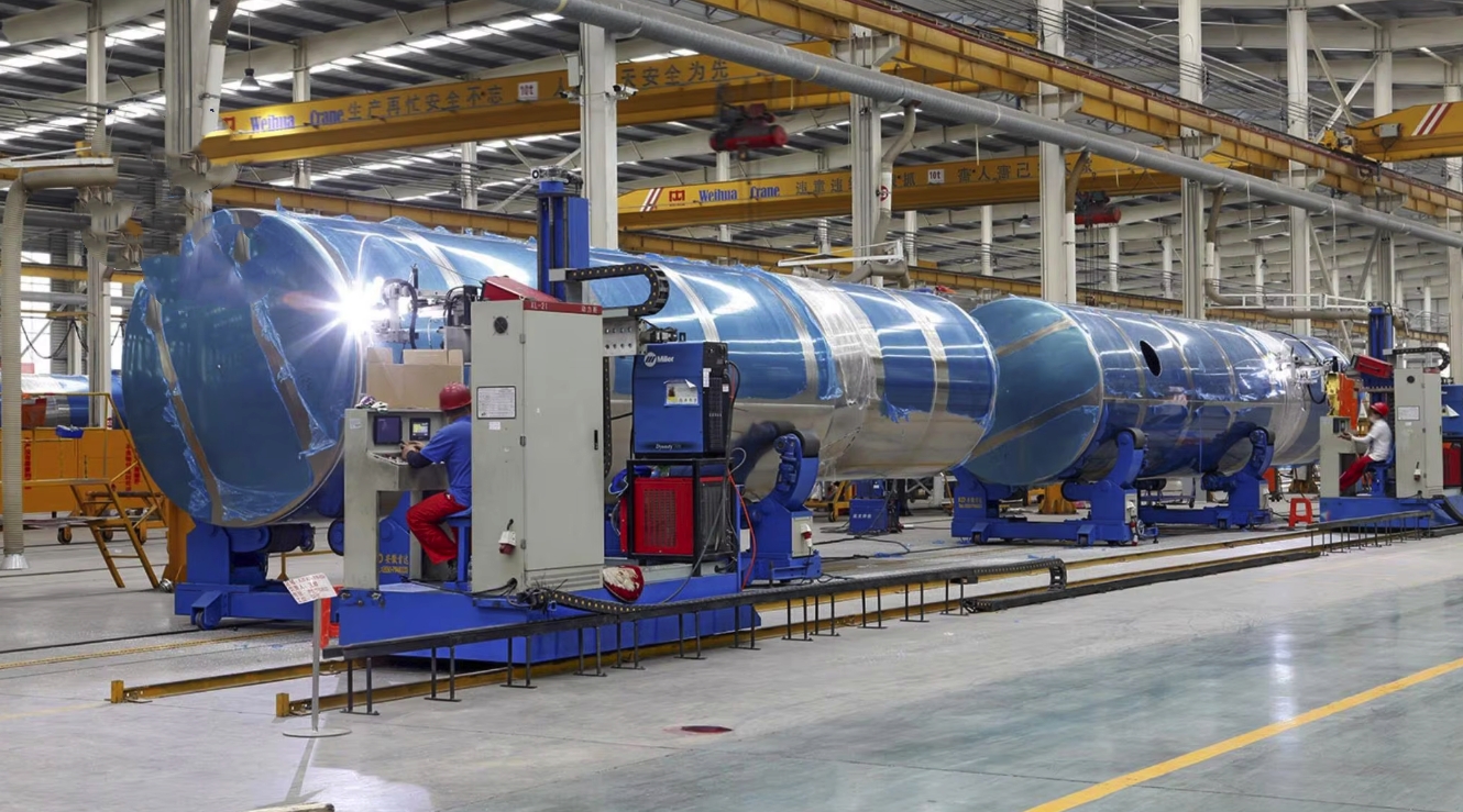 2 3 4 Axle 40000L/45000L/50000L Carbon/Aluminum/Stainless Steel Tanker Truck Trailer for Diesel/Jet/Gasoilne Transportation