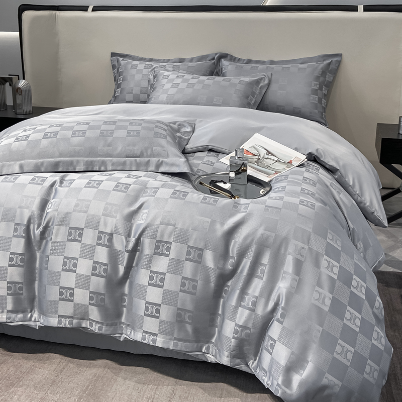 Polyester / Linen / Cotton Luxury Jacquard Bedding Sets Collections 4 Pcs Comforter