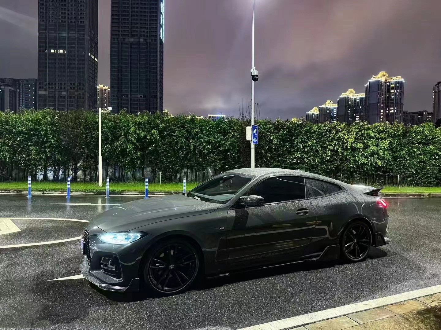 Carbon Fiber Body Kit for BMW 4 Series G22 G22 Carbon Fiber Front Shovel Diffuser Spoiler Side Skirt Dry Carbon Fiber Body Kit