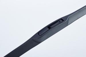 China Easy Installation 18 Inches Universal Windshield Wiper Blade for Clear and Safe Driving factory