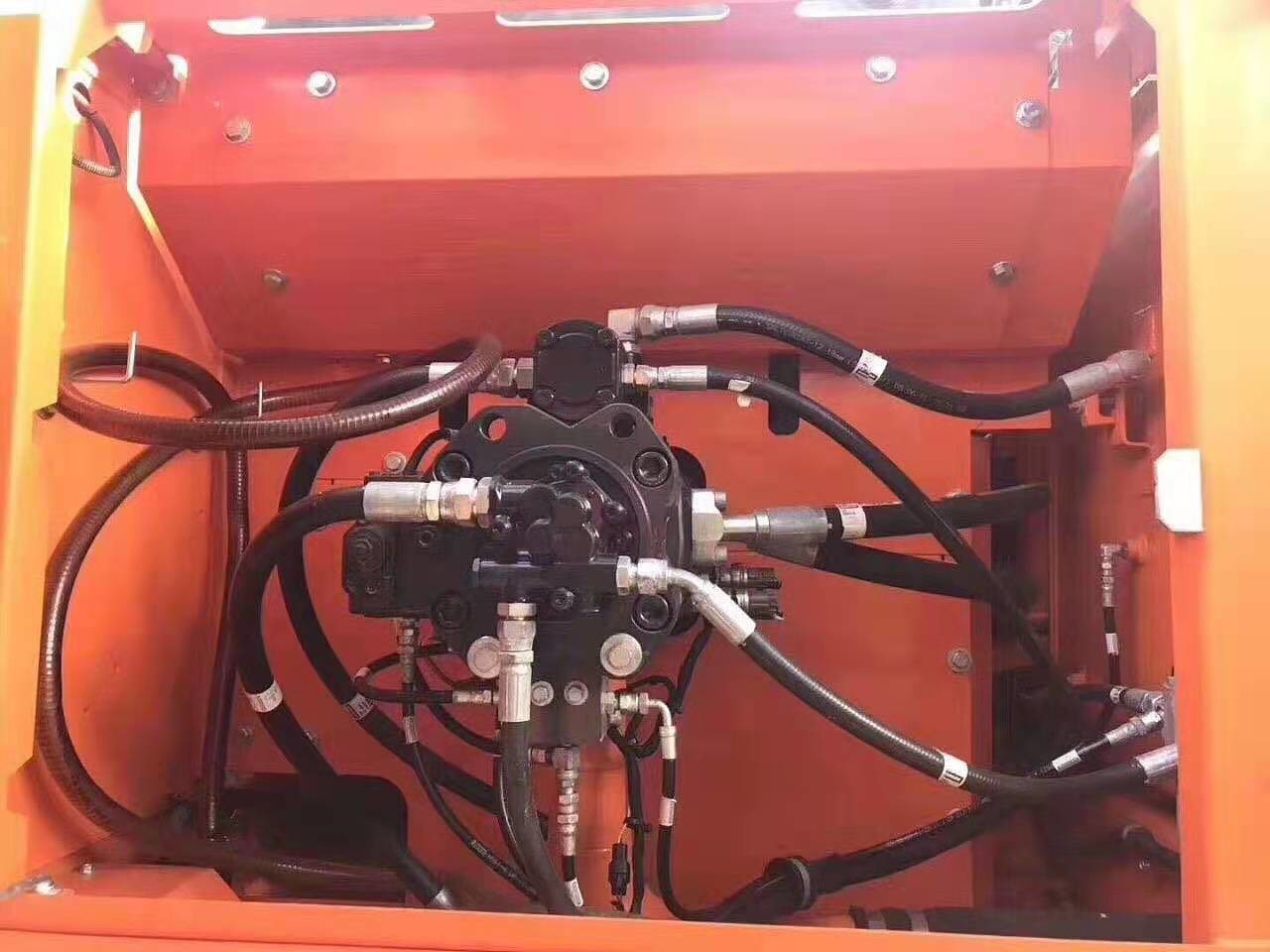 DX350 Doosan Crawler Excavator