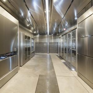 China Delicate Anti-scuff Stainless Steel Cladding for Shoe Uppers factory