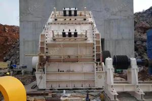 China 1100t/H Mining Crushing Machine 1300mm Feeding High Reliability factory