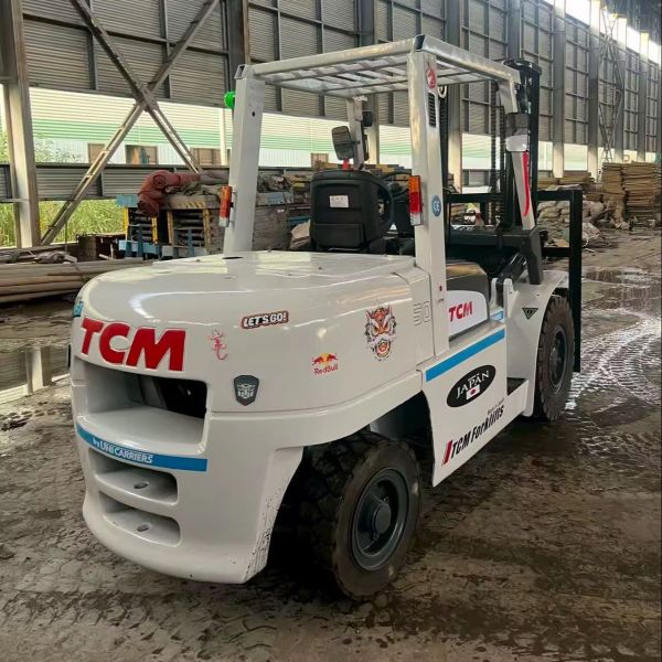 TCM CPC50 High Quality Japan 5-Ton 3M Automatic Diesel Forklift For Warehouses Internal Combustion Forklift Series
