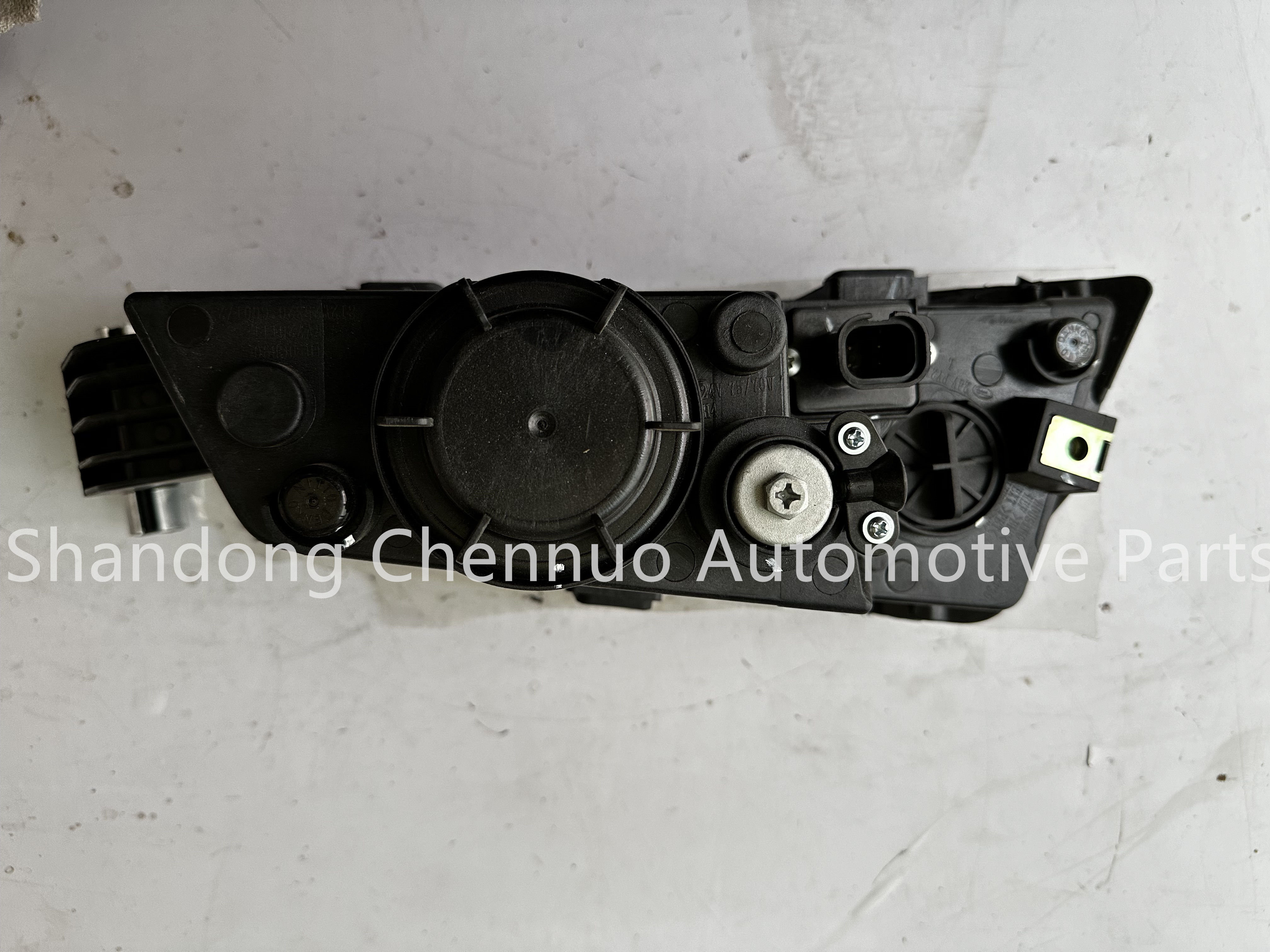Shandeka Left Fog Lamp 812W25320-6002 812W25320-6001 Truck Parts