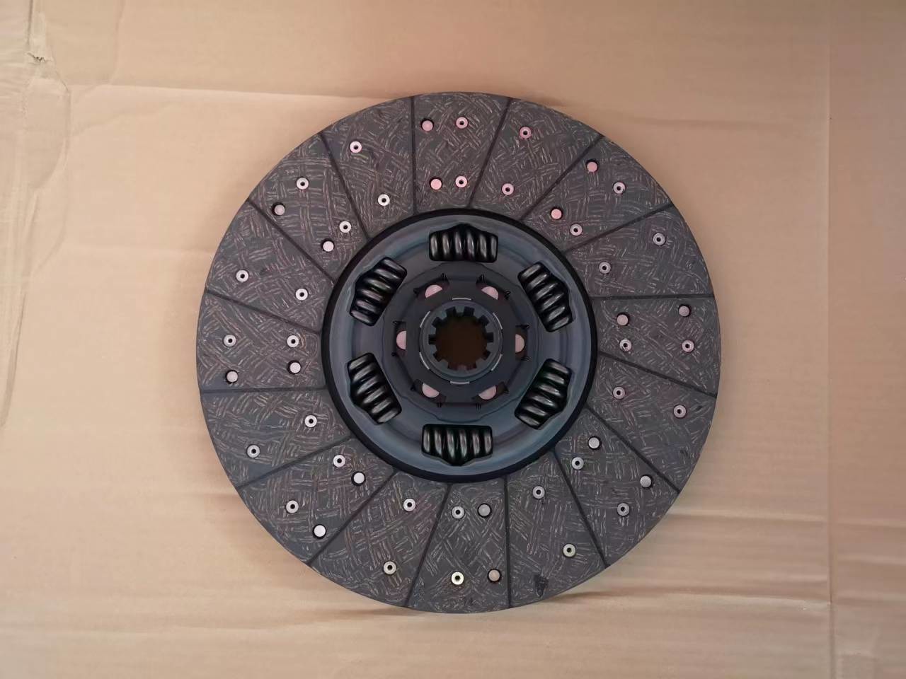 SACHS Clutch Disc 1848000757 Origin Pards 15 Inch Europe Truck Auto Parts