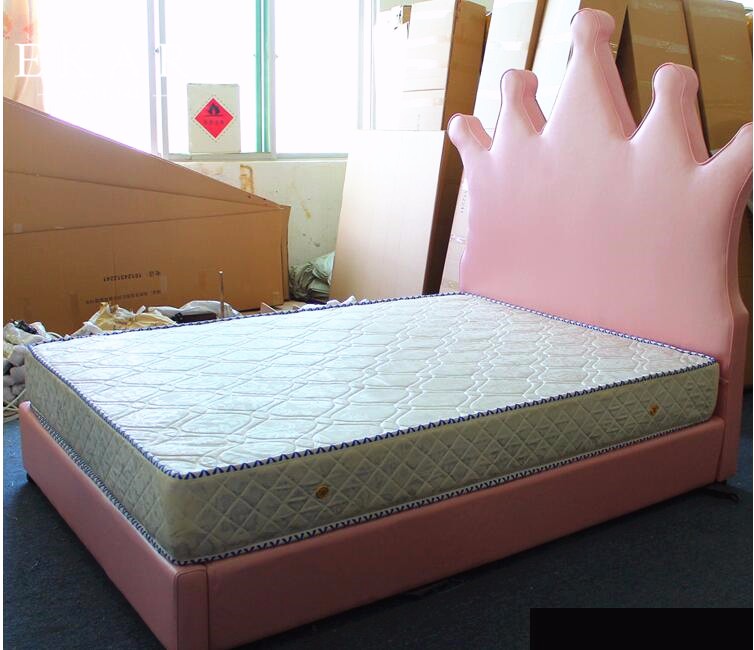 Crown Shaped Headboard High Fabric Bed For Girl