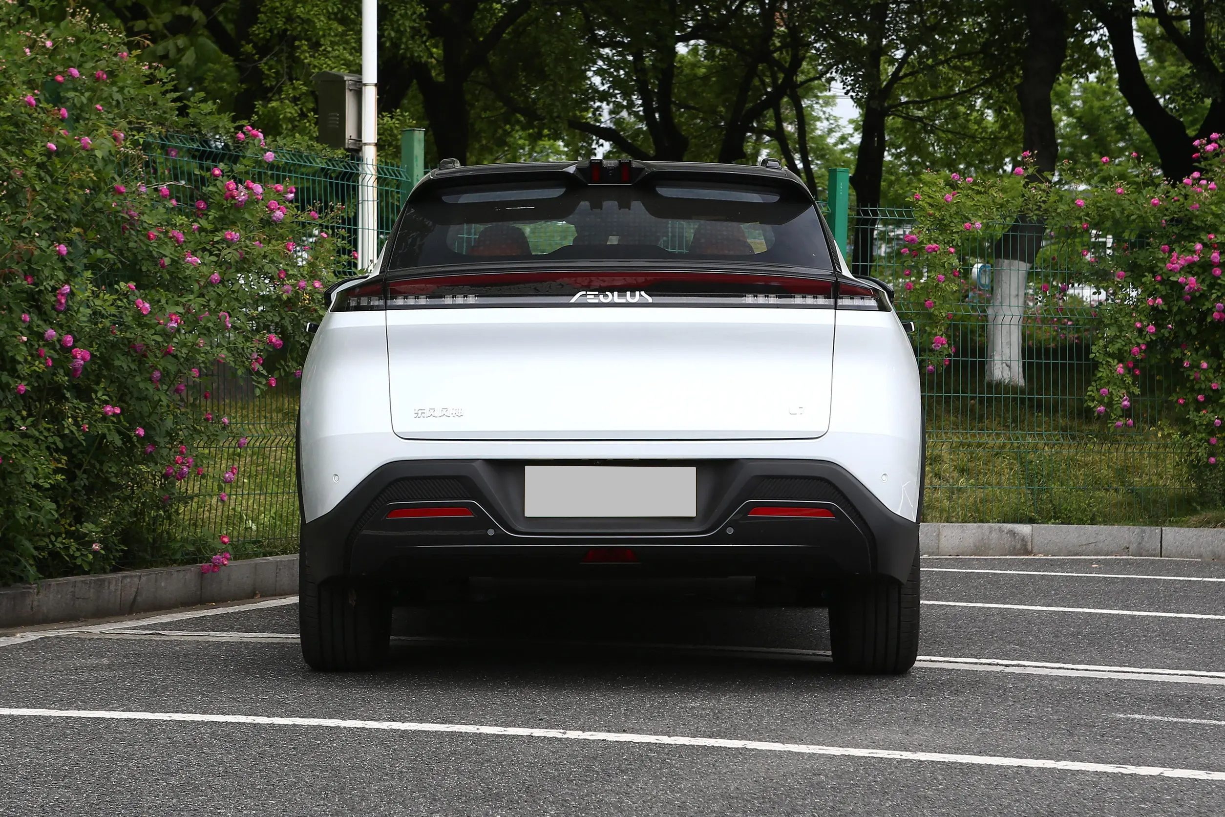 Plug-in Hybrid Dongfeng L7 EV 518 Pro Long-Range Electric SUV Mini Car Fast Charge 0.43 Hours Dongfeng Energy Vehicles