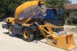 Mobile Self Loading Concrete Mixer Truck High Efficiency For Urban Construction