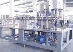 China 5000B / H 500ml Industrial Bottle Filling Machine 1.5KW Power Touch Screen Operation factory