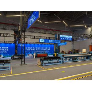 China Precision Wire Mesh Loom Machine factory