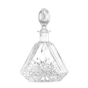 China Customized Custom Make Classic Design Exquisite Emboss Square 70cl Liquor Glass Bottle factory