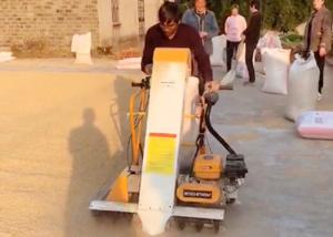 China 394g/KWh Self Propelled Equipment Rice Bagging Machine For Post Harvest Agriculture factory