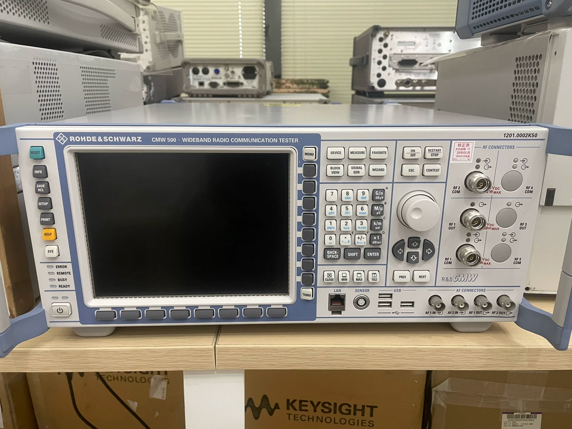 Rohde & Schwarz RF Communications Test Set CMW500 K50 3.3 GHz 8 Port Wireless