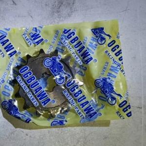 China CD110 Inner Motorcycle Chain and Sprocket HACI Brand Motorcycle Parts Spare Parts factory