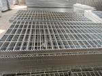 Flat Type 76mm Galvanised Steel Grid Heat Dissipation Stair Grating NAAMM