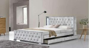 China Royal Queen Size Upholstered Storage Bed Tufted Buttons With Four Drawers factory