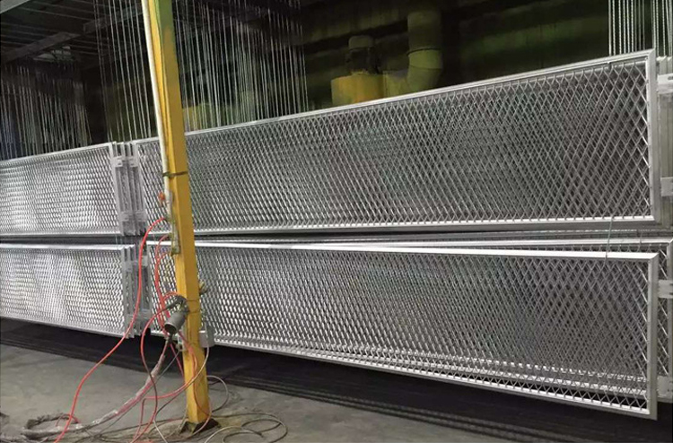 Galvanized Powder Coated Anti Dazzle Traffic Barrier Wire Mesh Fence Highway Road