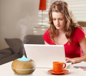 China Yoga Spa 300ml Wood Grain Ultrasonic Cool Mist Whisper-Quiet Humidifier for home factory