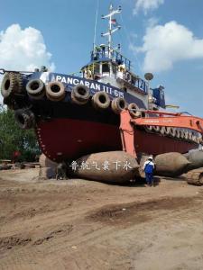China Docking Ships Deflated Pneumatic Marine Rubber Airbag factory