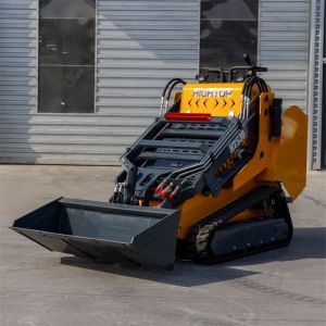 Compact Mini Skid Steer Loader With 0.2m3 Bucket Capacity And 2220 Mm Overall