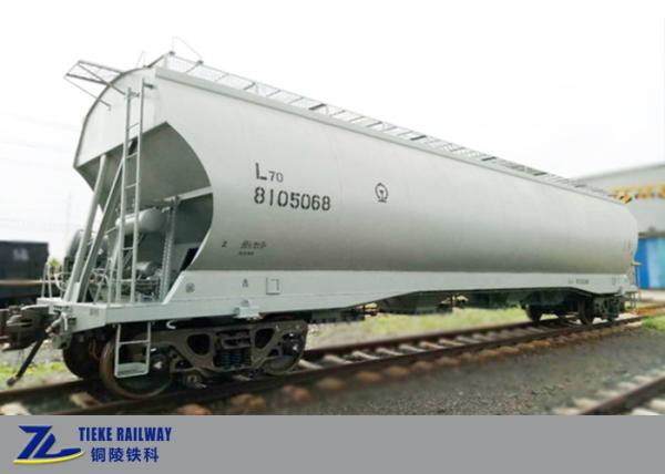 China Covered Grain Hopper Wagon Car 1435mm Gauge For Bulk Soybean Corn Wheat factory