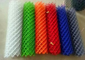 China 5mm Metal 4 Foot Chain Link Fence Pvc Diamond Mesh Fencing Smooth Surface factory