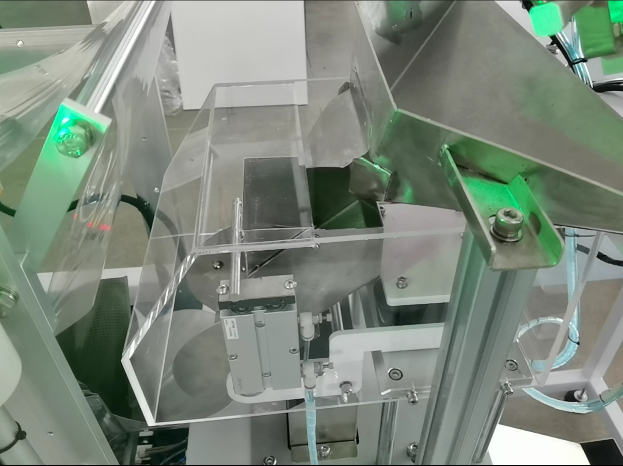 Automatic Screw Hardware Nuts and Bolts Pouch Bagging Packing Machine By Xingke Machinery