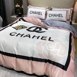 China Ice Silk Bedding Set Luxury Bed Cover Sheet for Eco-friendly and Durable Sleep factory