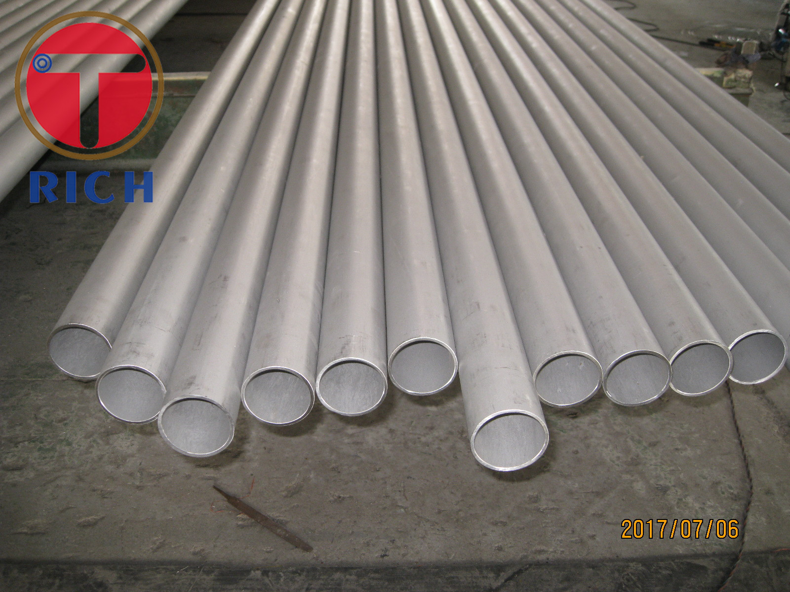 Cold Drawn OD 609.6mm ASTM A312 Stainless Welded Pipe