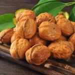 Fresh Raw Xinjiang 185 Walnut Light Amber Color In Shell Wholesale Price For